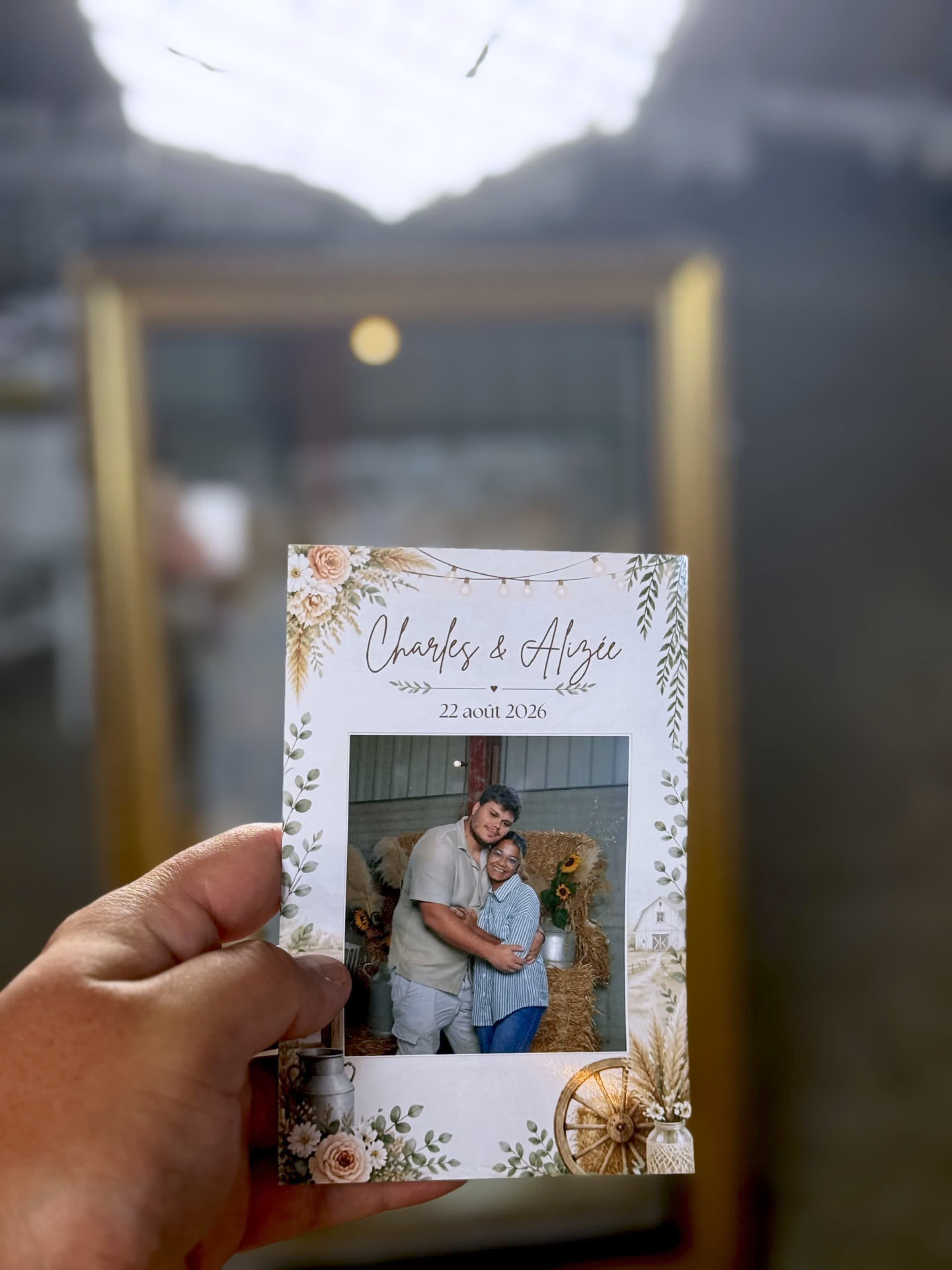 Pourquoi le photobooth miroir est incontournable pour un mariage ?